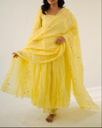 Load image into Gallery viewer, Vihana Kurti set